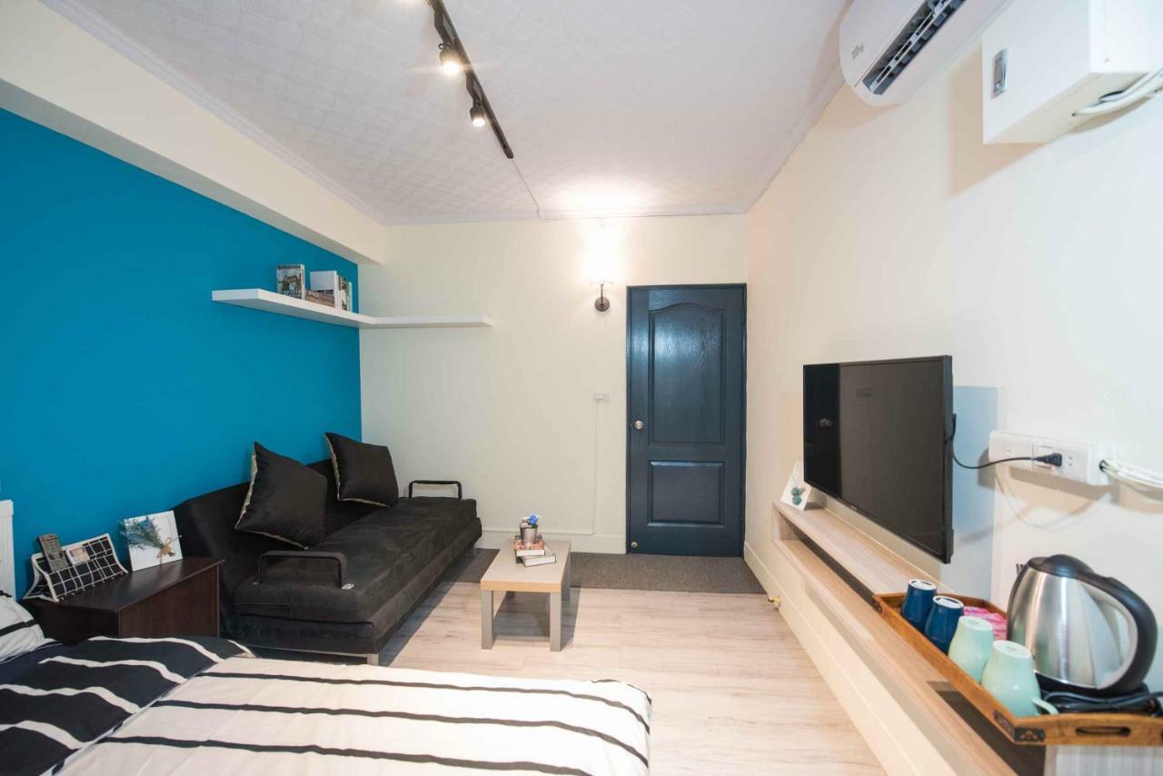 Bird Series Backpacker輕隔間背包客 Apartment Tainan Exterior foto